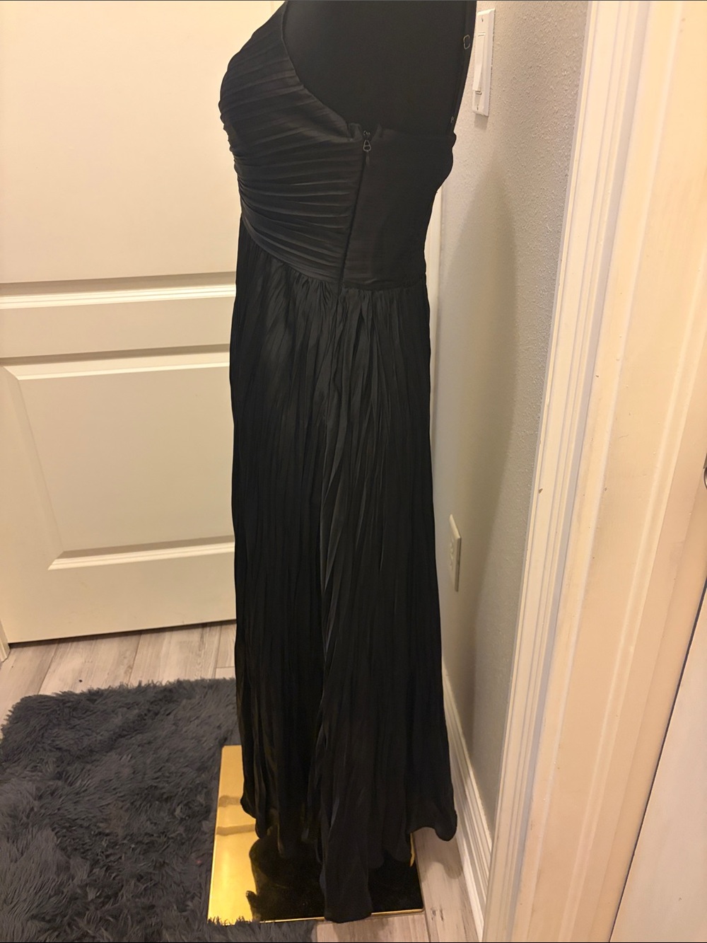 ASTR The Label Maeve Black Midi Dress Size Small - Picture 3 of 6